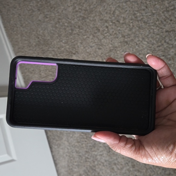 Phone case - Picture 3 of 3